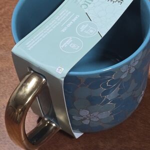 Blue Floral Mug with Gold Handle New With Tag Would Make A Beautiful Gift